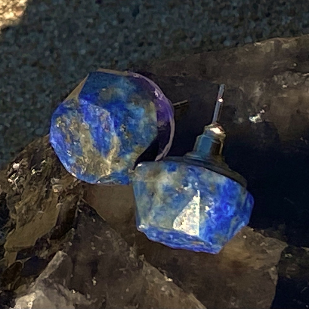 Natural Stone Lapis Lazuli Stud Earrings- blue with flashes of gold 🤩